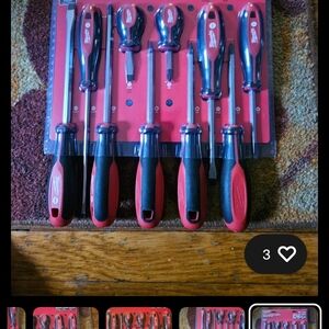 Red and Black Screwdriver Set